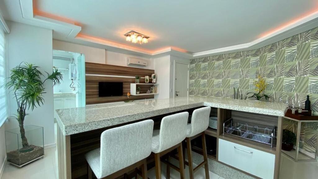 Solar Das Ilhas - Aconchegante Apartamento Na Linda Praia De 4 Ilhas Bombinhas Ngoại thất bức ảnh